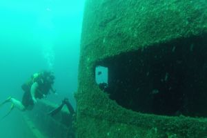 PECIO DIQUE OESTE - Baleares Illetes España foto 4