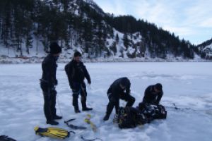 BUCEO BAJO HIELO - PANTICOSA - Huesca Panticosa Spain foto 1