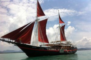 NORTH REEF - KOH RACHA NOI – PHUKET - MAR DE ANDAMÁN SUR – TAILANDIA -  Tap Lamu Pier Thailand foto 12