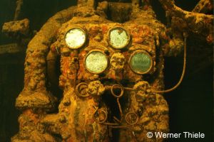 PECIO DEL “FUJIKAWA MARU” (ISLA DE ETTEN, TRUK LAGOON, MICRONESIA) -  Weno Micronesia foto 7
