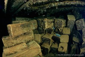 Cajas de munición | SAN FRANCISCO MARU - TRUK - MICRONESIA -  Neiwe Micronesia foto 2